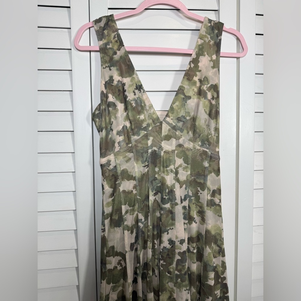 Anthropologie Pilcro Seamed V Neck Mesh Midi Dress Size XS (up to a medium) - Picture 8 of 10